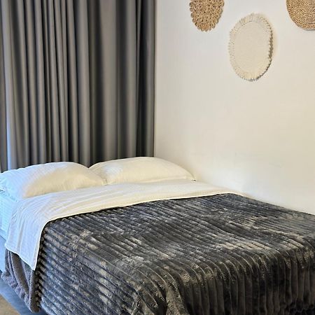 Lamda Deluxe Apartments เกราโมตี ภายนอก รูปภาพ